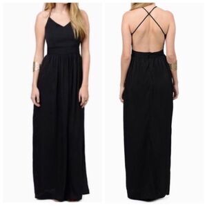 Tobi Strappy Open Back Maxi Dress - Black size small